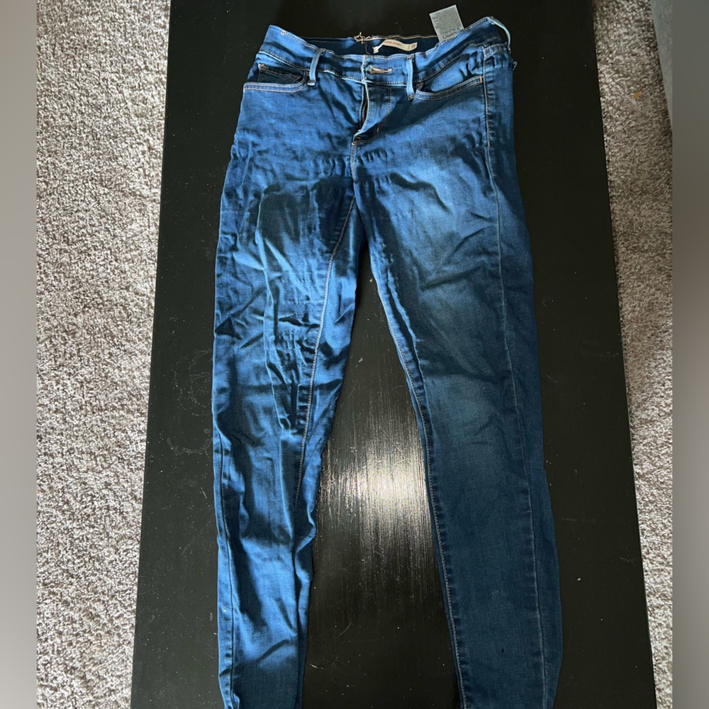 levi’s jegging medium wash